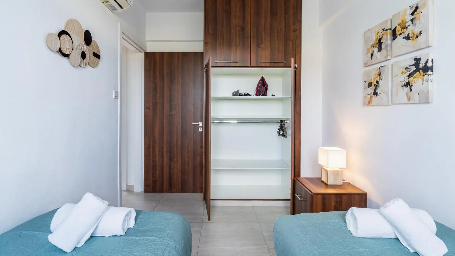 Kraken 2-Bedroom Apartment Larnaca Cypr